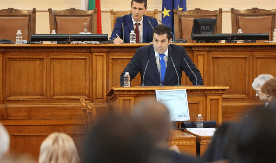 parlamenti-bullgar-vendos-sot-mbi-fatin-e-qeverise-se-petkovit