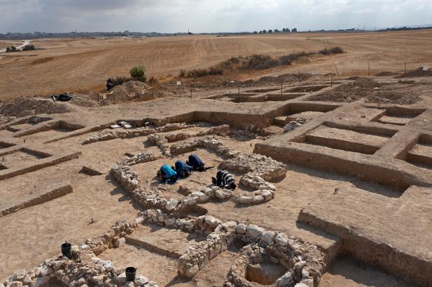 ne-jug-te-izraelit-gjenden-mbetjet-e-nje-xhamie-te-shekullit-te-7-te-–-video