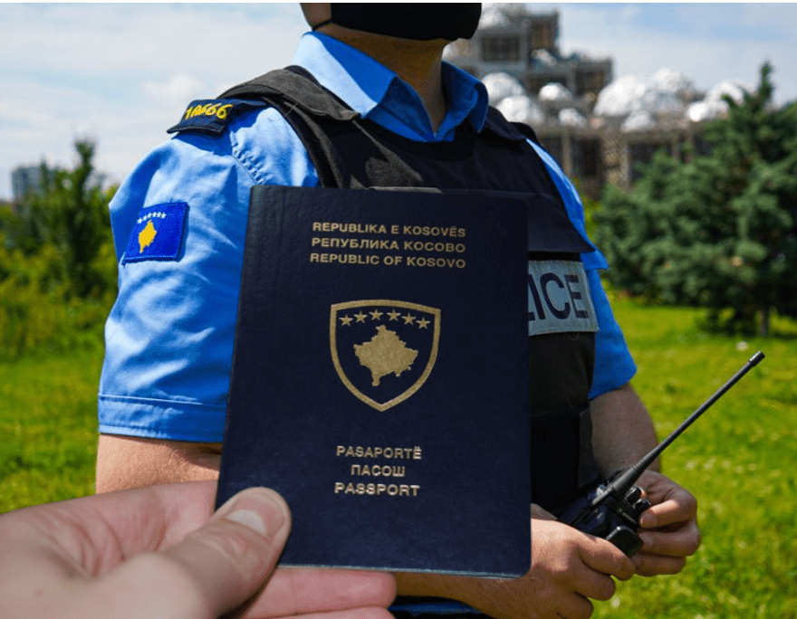 arrestohet-mashtruesi-i-qindra-kosovareve:-premtonte-viza-pune,-merrte-parate-e-zhdukej