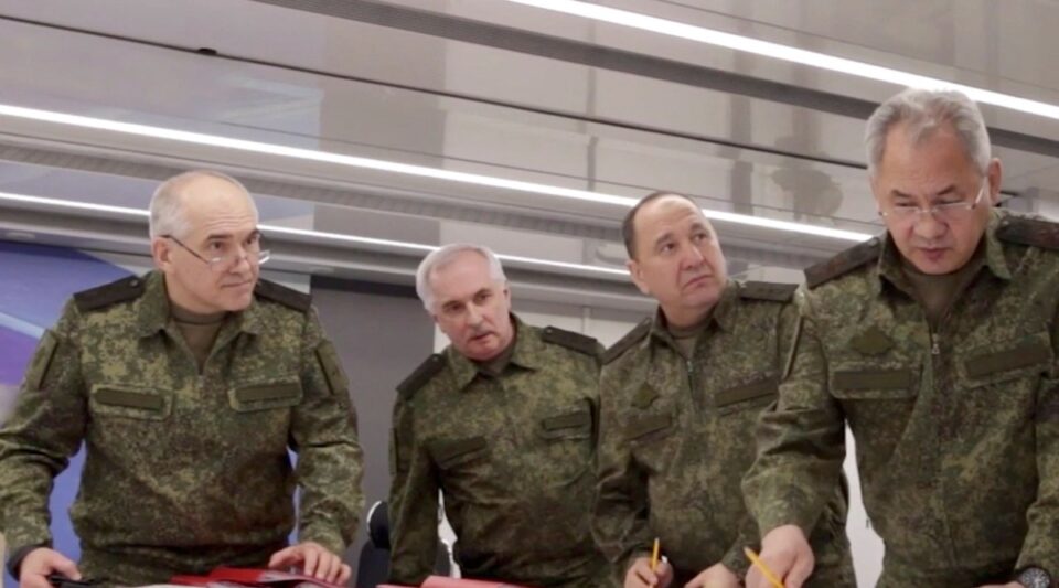 beteja-vendimtare,-ministri-rus-i-mbrojtjes-shkon-ne-ukrainen-lindore
