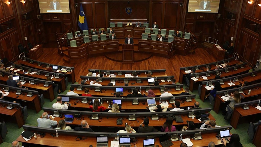 kosove,-opozita-kerkon-nga-qeveria-masa-per-te-ndihmuar-qytetaret-ne-krizen-ekonomike