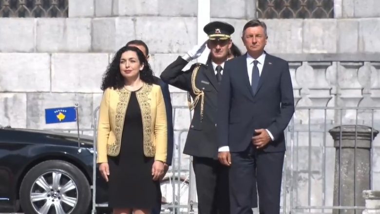 osmani-nis-viziten-zyrtare-ne-slloveni,-pritet-me-nderime-shteterore-nga-presidenti-pahor
