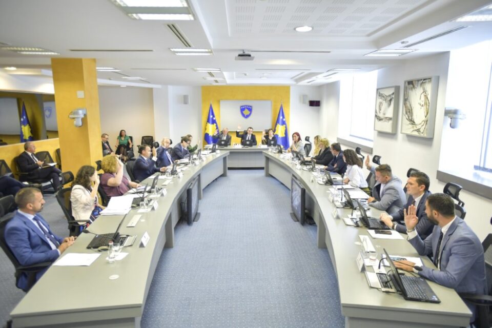 23-vendimet-qe-mori-sot-qeveria-e-kosoves