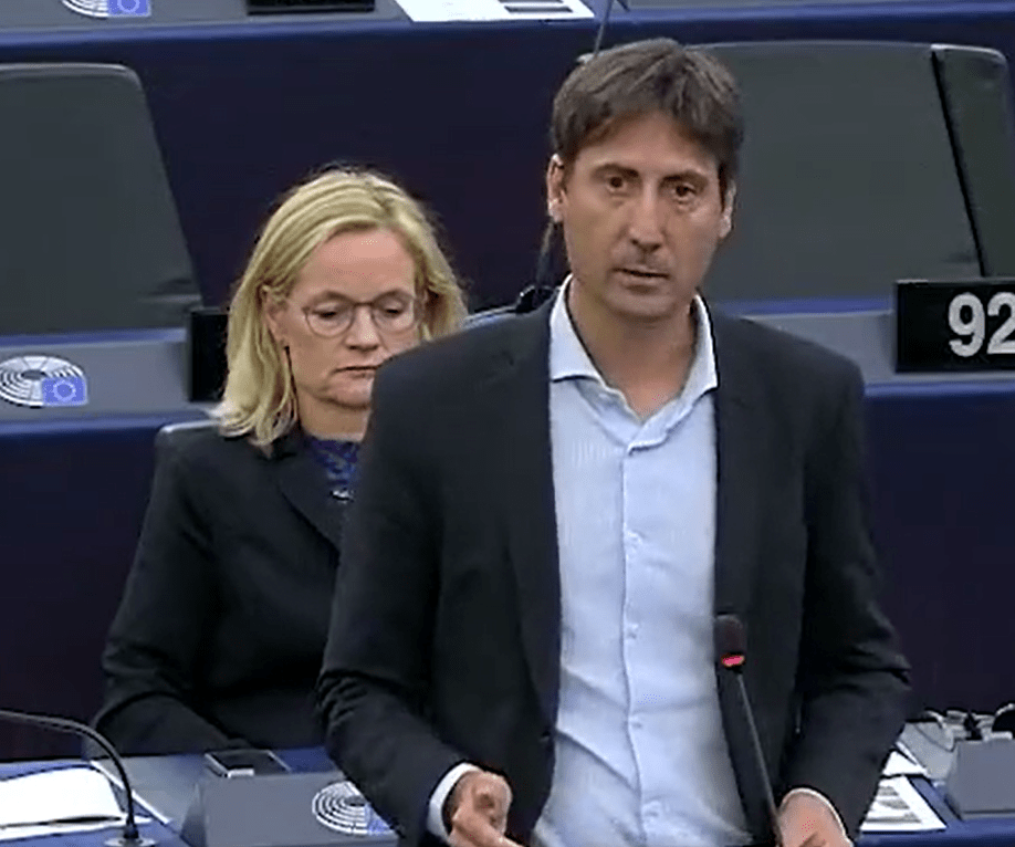 eurodeputeti-katalunas-kritikon-ashper-spanjen:-pavaresia-e-kosoves-eshte-e-ligjshme-dhe-e-pakthyeshme