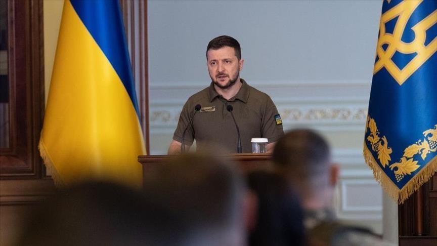 presidenti-i-ukraines-shkarkon-kryeprokuroren-dhe-shefin-e-sherbimit-te-sigurise