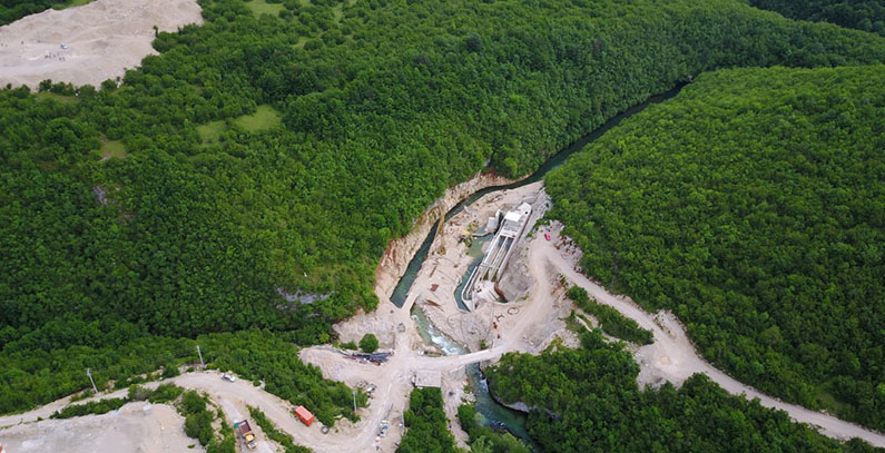 ndalohet-ndertimi-i-hidrocentraleve-te-vegjel-ne-bosnje