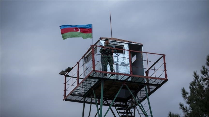 ushtaret-armene-hapin-zjarr-ndaj-pozicioneve-te-azerbajxhanit-ne-kufi-dhe-karabak