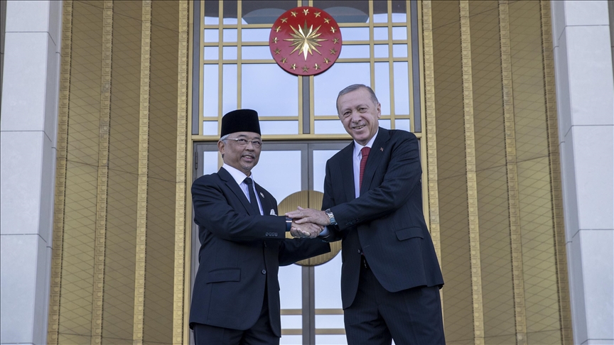 presidenti-turk-dhe-mbreti-i-malajzise-takohen-ne-ankara-per-bisedime