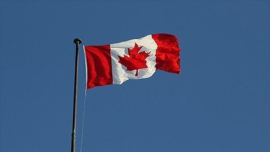 kanadaja-ngre-flamurin-per-nder-te-femijeve-te-abuzuar-ne-shkollat-rezidenciale