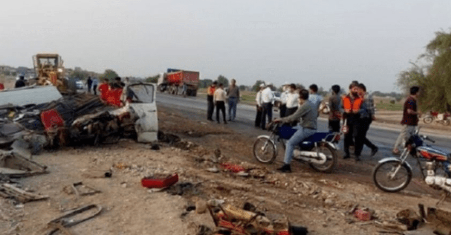 kamioni-perplaset-me-minibusin-ne-iran,-te-pakten-16-viktima