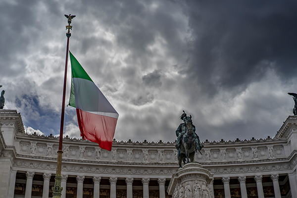 kriza-energjetike-ne-itali,-sondazhi:-90%-e-qytetareve-te-frikesuar-per-dimrin-dhe-faturat-e-shtrenjta