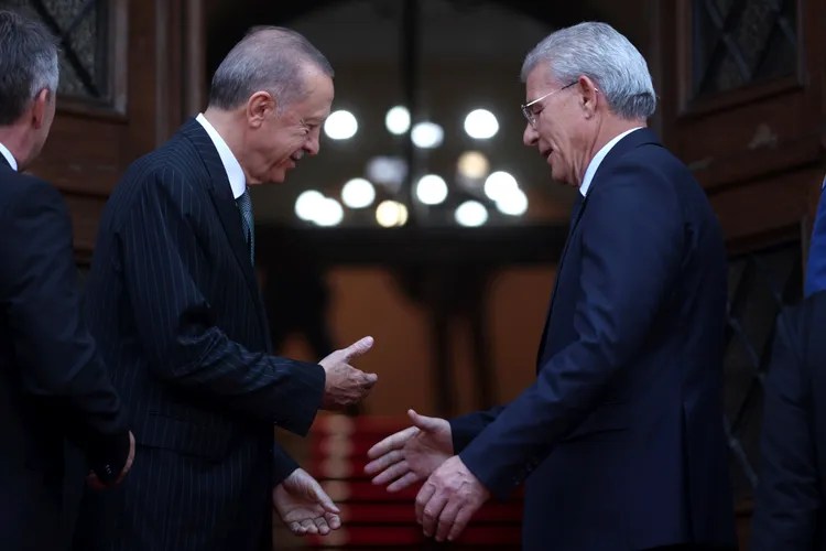 xhaferoviq-pas-takimit-me-erdogan-in:-turqia-ka-rol-shume-stabilizues-ne-rajon
