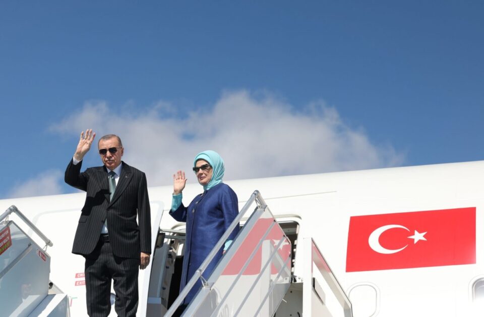 erdogan:-jemi-gjithmone-prane-vellezerve-tane-ne-ballkan-–-video