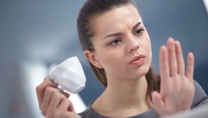 nese-thonjte-tuaj-kane-kete-ngjyre,-duhet-te-shkoni-patjeter-tek-mjeku