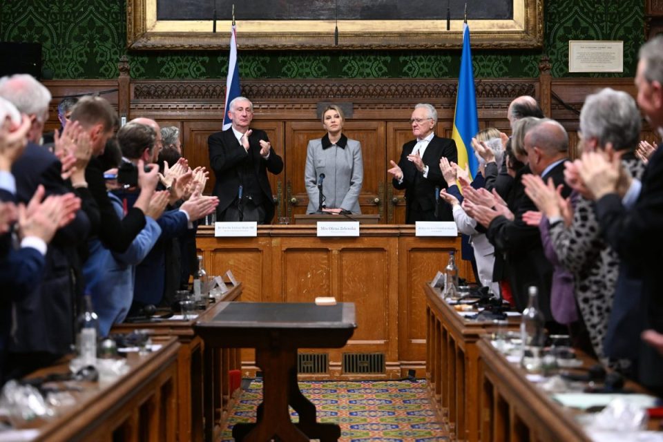 bashkeshortja-e-presidentit-ukrainas:-kemi-nevoje-per-drejtesi-–-video