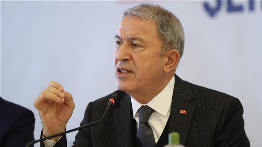 ministri-turk-i-mbrojtjes:-turqia-kurre-nuk-do-te-lejoje-formimin-e-“korridorit-terrorist”-ne-kufi