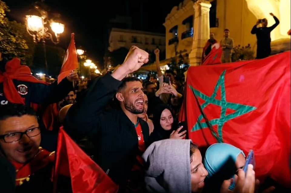 tifozet-e-marokut-dolen-ne-rruge,-festime-te-medha-pas-fitores-ndaj-portugalise