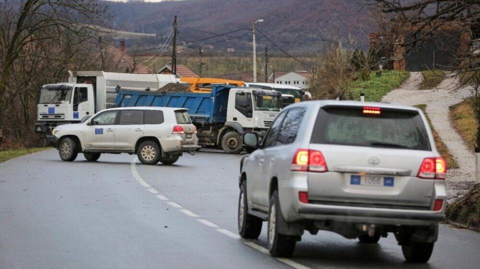 veriu-i-kosoves-mbetet-i-barrikaduar