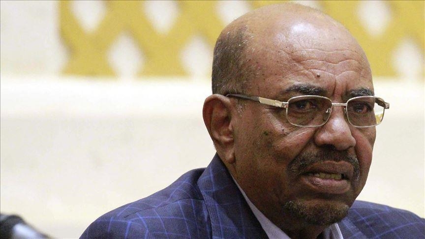 ish-presidenti-i-sudanit,-omar-al-bashir,-pranon-pergjegjesine-per-grusht-shtetin-e-vitit-1989