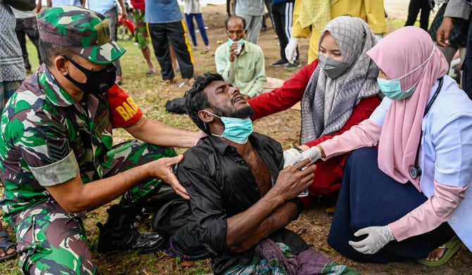 dhjetra-refugjate-rohinga-vijne-ne-breg-ne-veri-te-indonezise