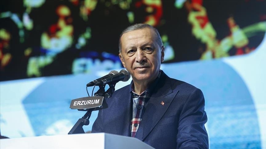 erdogan:-ronaldo-iu-nenshtrua-‘ndalimit-politik’-ne-kupen-e-botes-–-video