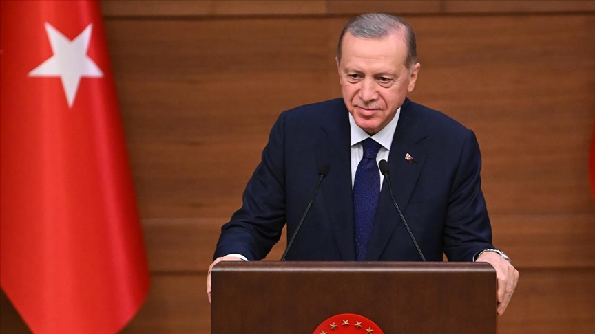 erdogan-akuzon-perendimin-per-“standarde-te-dyfishta”-ndaj-lirise-se-medias-–-video