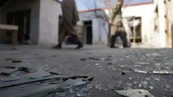 mbi-20-te-vrare-ne-nje-sulm-me-bombe-afer-ministrise-se-jashtme-afgane