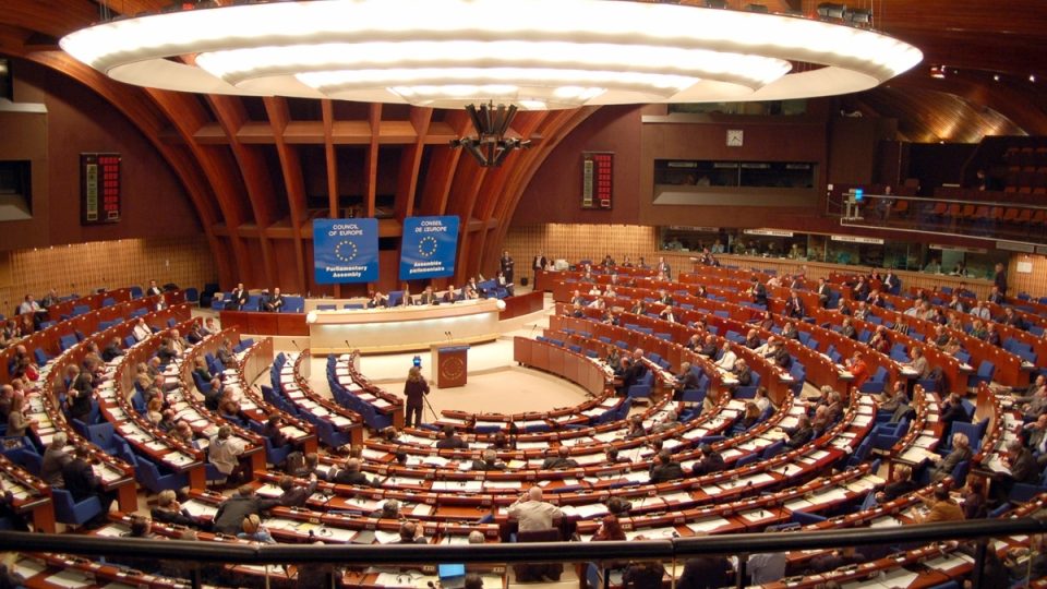keshilli-i-evropes-diskuton-sot-per-tensionet-mes-kosoves-dhe-serbise