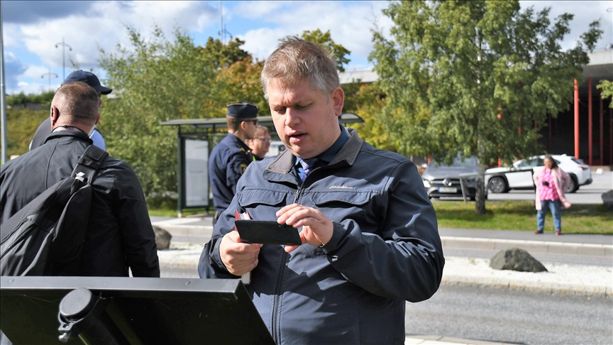 gazetari-zbulon-se-si-policia-suedeze-i-mundesoi-paludan-it-te-djege-kuranin