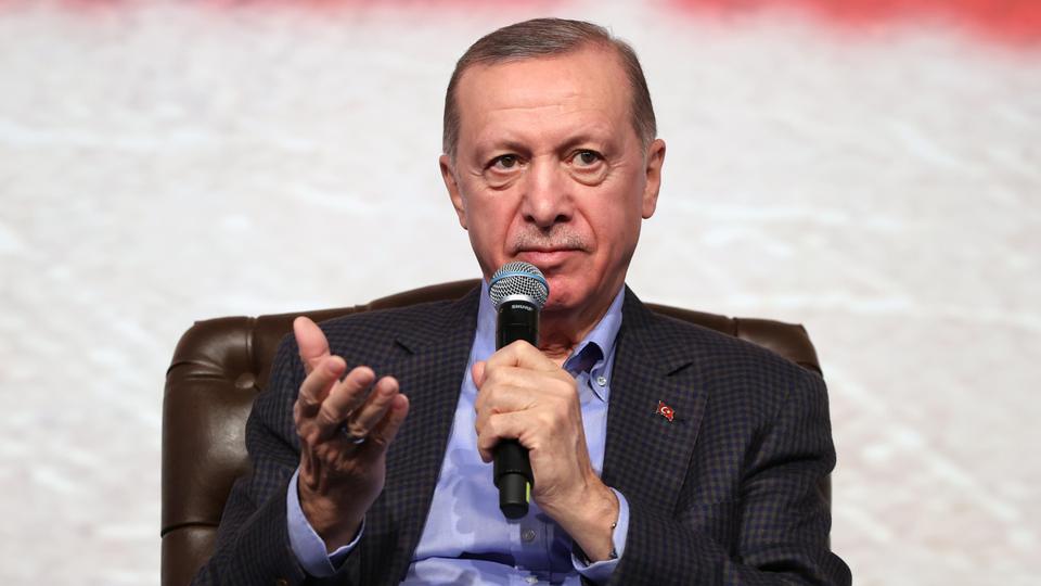 erdogan:-turqia-mund-te-shqyrtoje-anetaresimin-e-finlandes-ne-nato-para-suedise