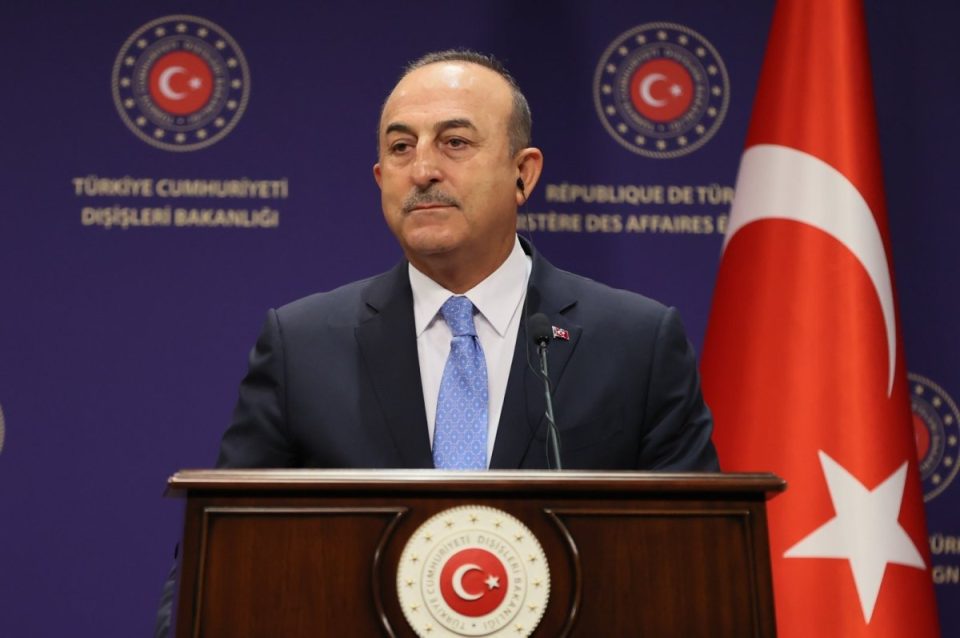 cavusoglu:-mbyllja-e-disa-konsullatave-te-vendeve-perendimore-ne-istanbul-eshte-e-“qellimshme”