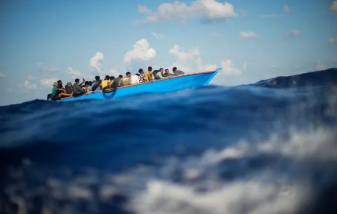 tragjedi-ne-mesdhe/-8-refugjate-humbin-jeten-nga-permbytja-e-anijes,-mes-tyre-nje-foshnje