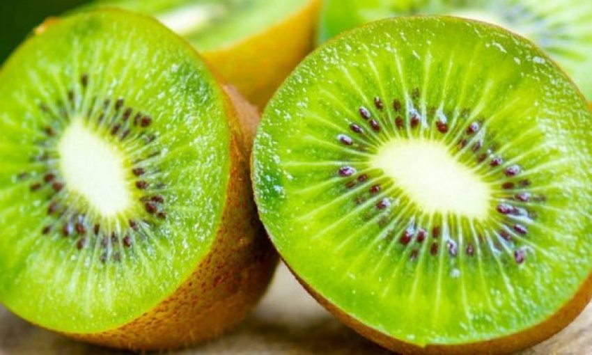 disa-frutave-u-hahen-farat-dhe-lekura,-si-t’i-dallojme?