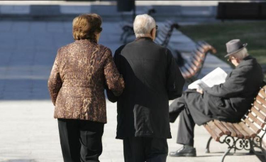 pensionistet-kerkojne-rritje-te-pensioneve:-s’na-mjaftojne-100-euro