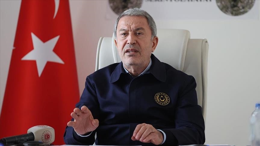 akar:-ushtaret-turq-qe-nga-momenti-i-pare-ishin-prane-viktimave-te-termetit