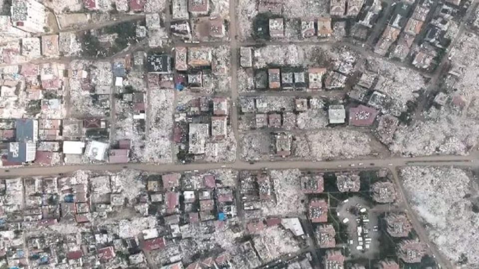 numri-total-i-pasgoditjeve-te-termetit-te-turqise-shkon-ne-7-mije-e-242,-nje-nder-te-fundit-regjistrohet-5.8