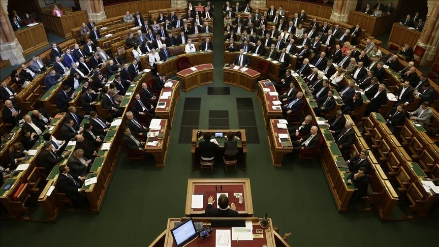 parlamenti-hungarez-perballet-me-mosmarreveshje-per-anetaresimin-e-suedise-dhe-finlandes-ne-nato
