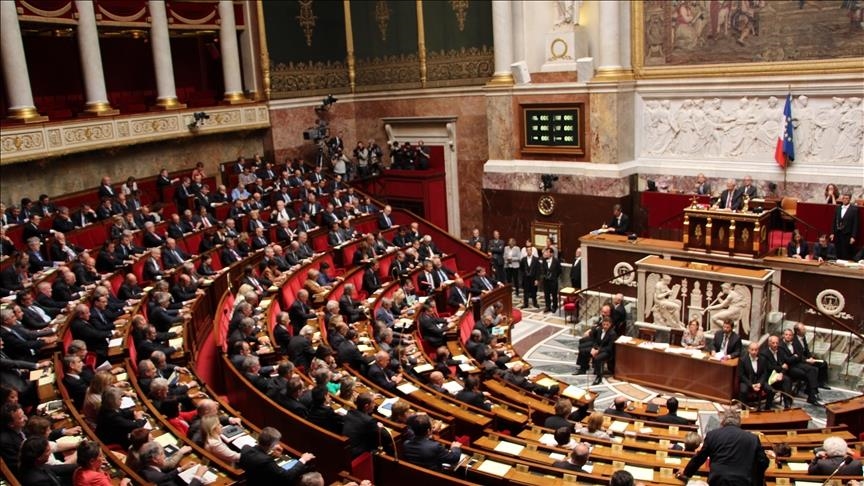 qeveria-franceze-perballet-me-vote-mosbesimi-per-shkak-te-reformes-se-pensioneve