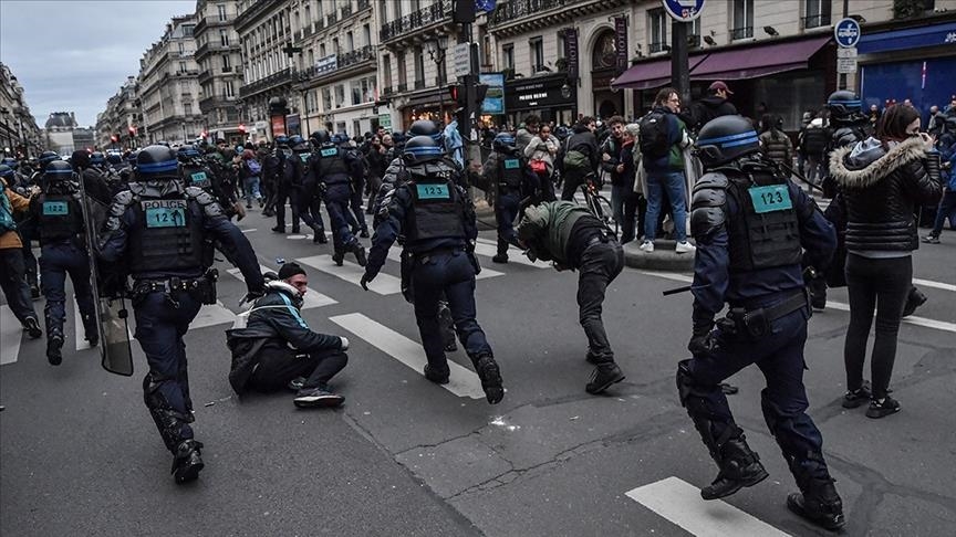 france,-pavaresisht-protestave-qeveria-nuk-do-te-terheqe-reformen-e-pensioneve