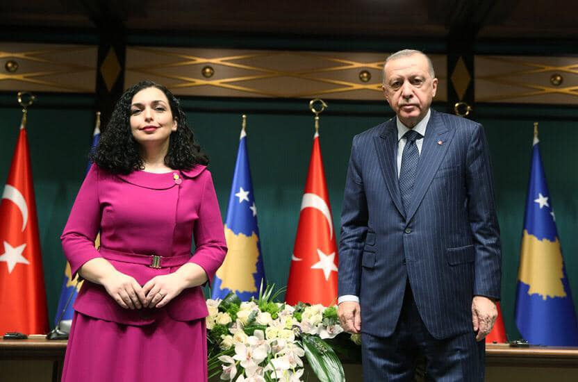 erdogan-i-shkruan-leter-osmanit,-e-falenderon-per-ndihmen-e-dhene-ne-tragjedine-e-termeteve