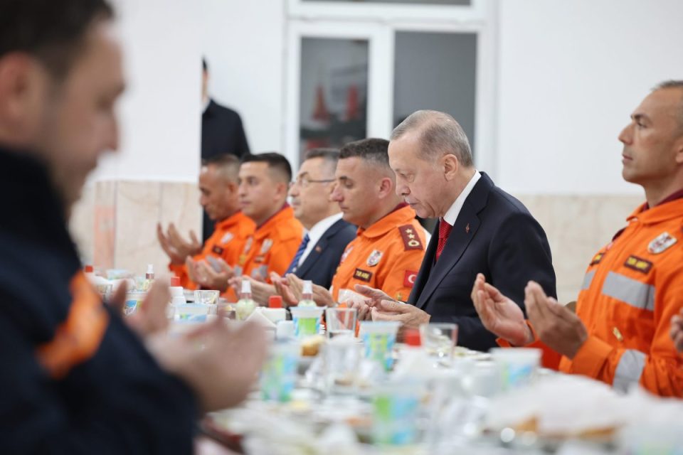 presidenti-erdogan-se-shpejti-do-te-shpalle-disa-projekte-per-ushtrine-turke