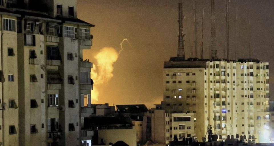 izraeli-bombardon-libanin-jugor-si-“pergjigje”-ndaj-sulmeve-me-raketa
