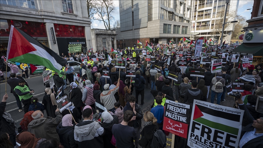 proteste-ne-londer,-kerkohet-qe-izraeli-t’i-jape-fund-sulmeve-ne-xhamine-al-aksa