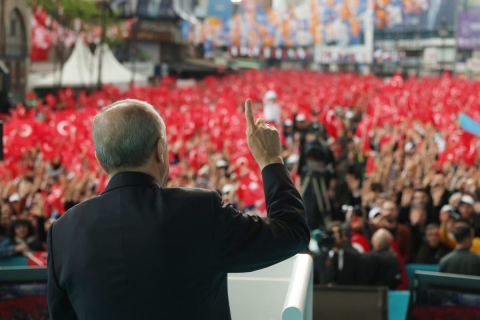 erdogan:-deri-me-sot-kemi-rinovuar-3,3-milione-banesa-ne-kuader-te-transformimit-urban