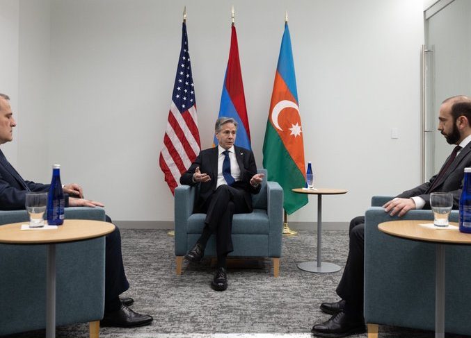 azerbajxhani:-ne-bisedime-ne-shba-eshte-arritur-perparim-ne-projekt-traktatin-e-paqes-me-armenine