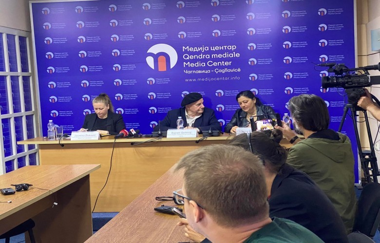 familjaret-e-te-pagjeturve:-ende-jemi-ne-mjegull