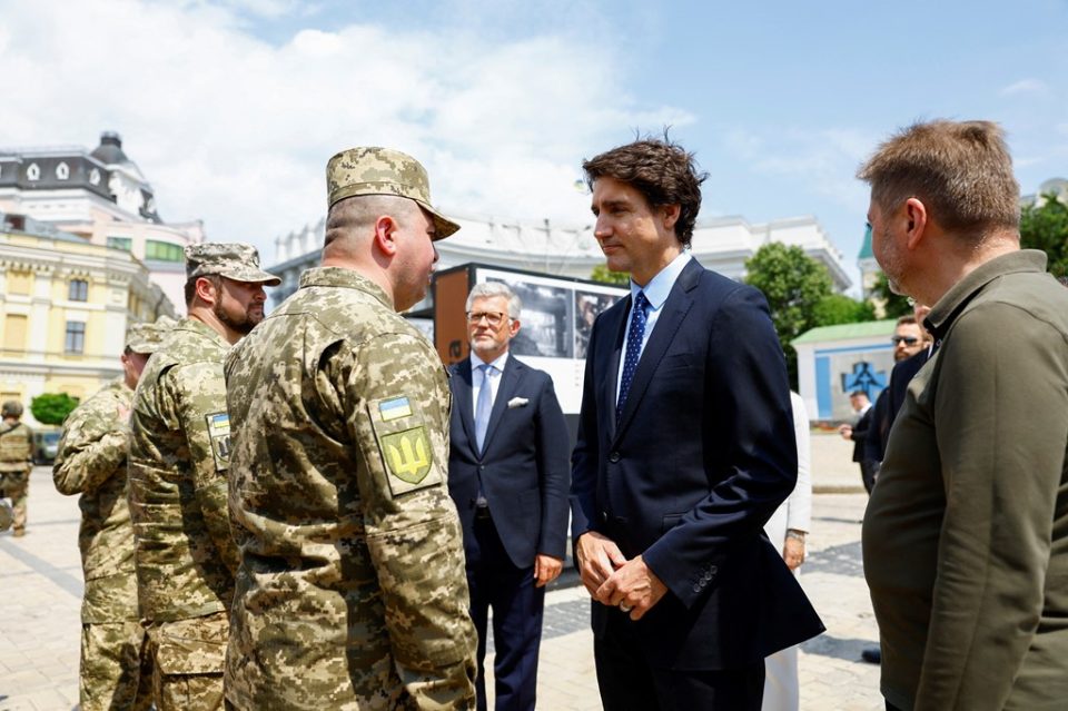 trudeau-ne-vizite-te-papritur-ne-kiev