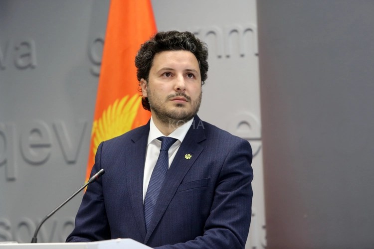 abazoviq:-shqiptaret-kurre-nuk-kane-qene-te-perfaqesuar-me-mire-ne-mal-te-zi