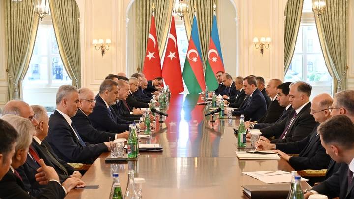 aliyev:-uniteti-i-turqise-dhe-i-azerbajxhanit-jane-faktore-stabiliteti