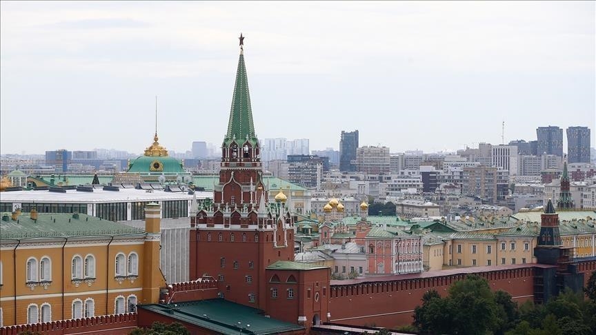 kremlini-hedh-poshte-deklaraten-e-macronit-se-‘rusia-eshte-fuqi-destabilizuese-ne-afrike’